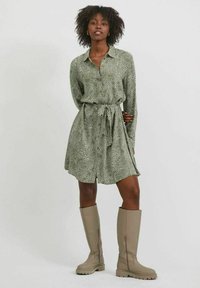 VILA VIPAYA  SHIRT DRESS - Skjortekjole - four leaf clover