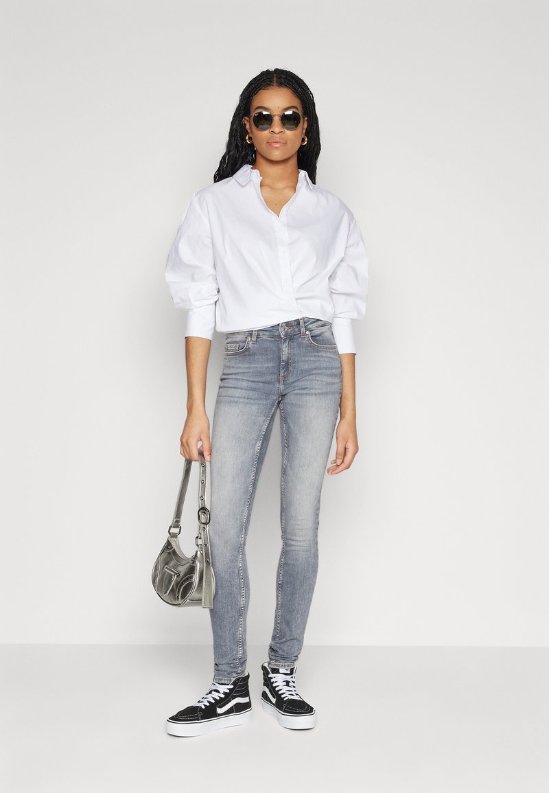 Pantalón Vaquero Ajustado Pantalón Only Mujer ONLY Skinny Fit Jeans ONLBLUSH Mid Waist Skinny Fit Jeans Special Blush LIFE