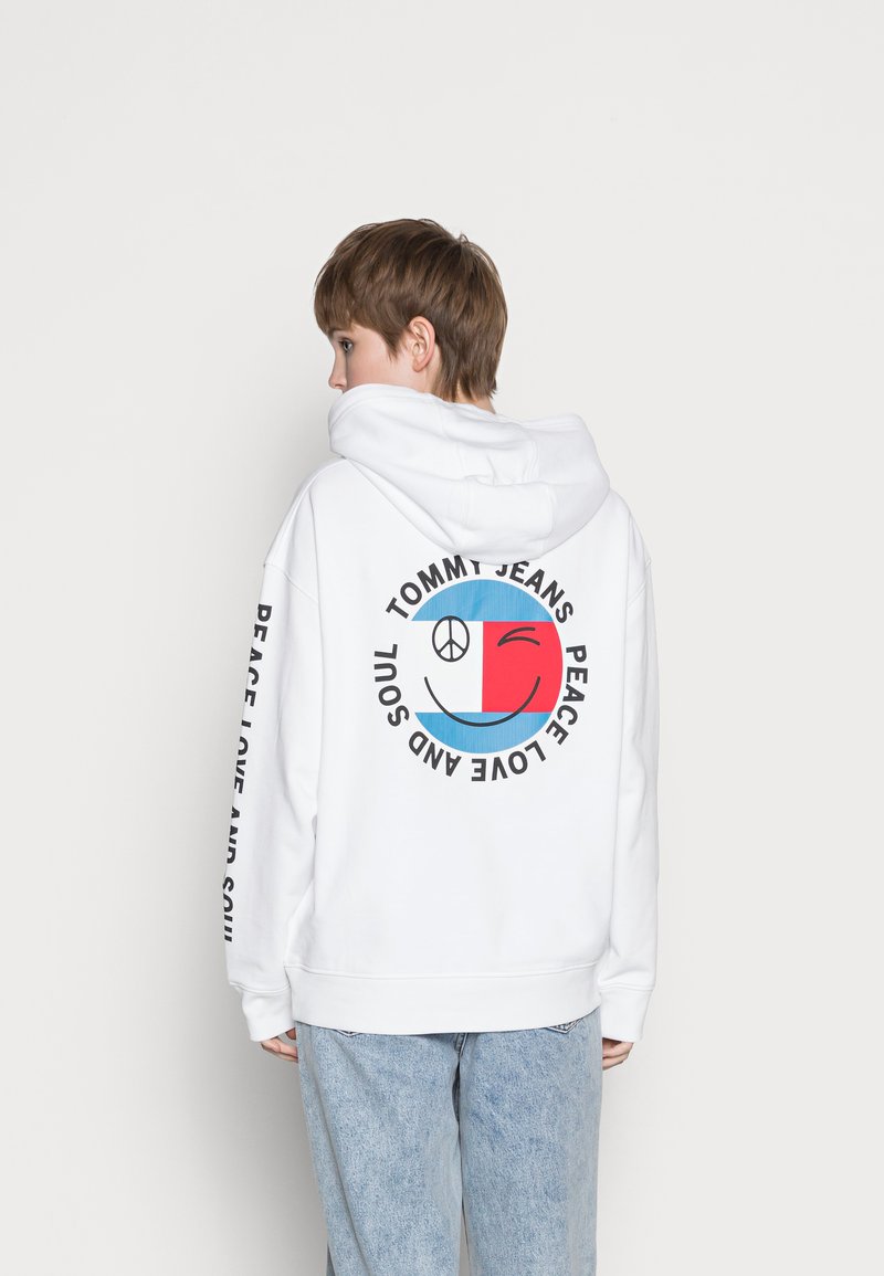 Tommy Jeans OVRSIZED PEACE HOODIE - Mikina na zip - white