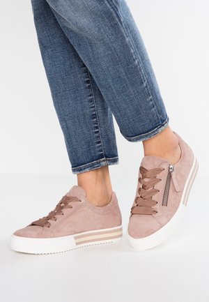 Sneakers - light pink