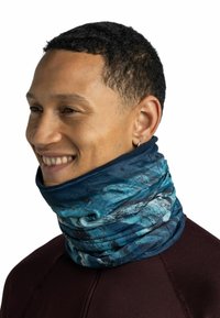 Gaiter multifuncional en azul y verde azulado, con un patrón texturizado, fabricado en un tejido ligero y transpirable con elasticidad.