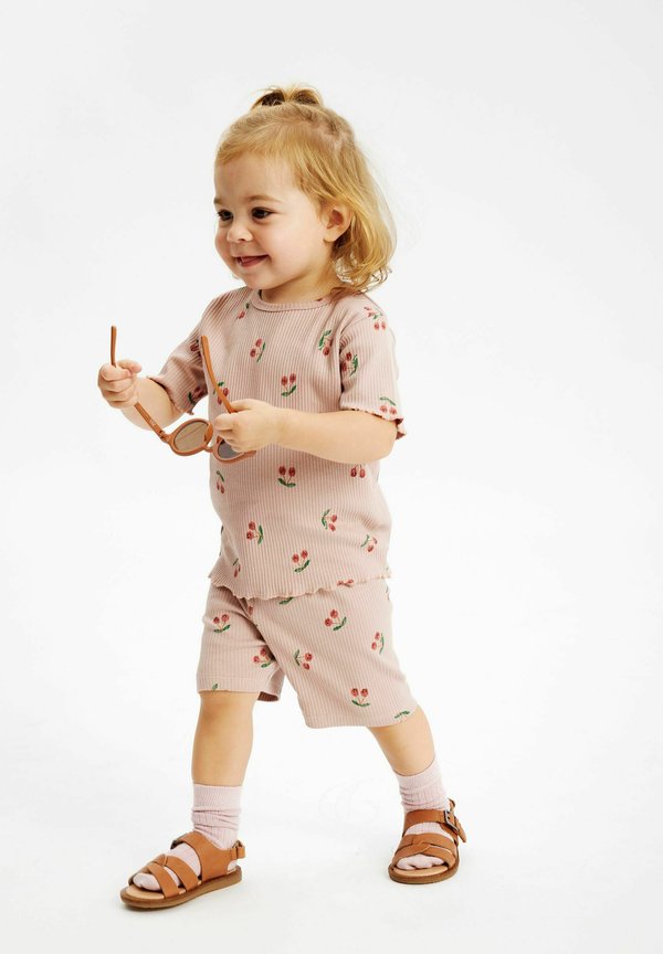 Shorts - adobe rose aop