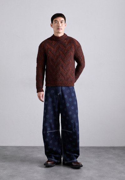 Henrik Vibskov FLAT CREWNECK - Strickpullover - brown