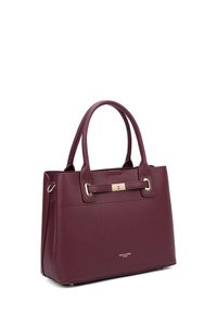 Borsa tote sintetica color bordeaux con finitura texturizzata, manici doppi, dettagli in hardware dorato e chiusura frontale.