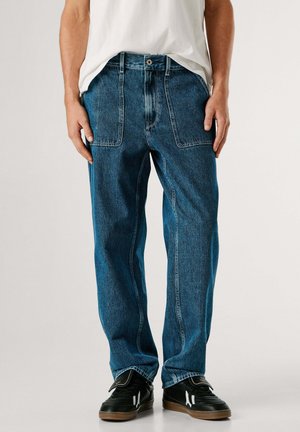 CARPENTER - Avar lõikega teksad - dark-blue denim