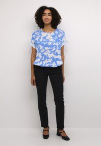 Kaffe KALOKIA - Camicetta - regatta chalk flower