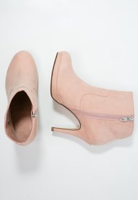 Tamaris Bottines à talons hauts - light pink