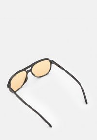 PULL&BEAR AVIATOR  - Sončna očala - yellow