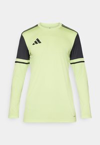 Selected, pulse lime/black