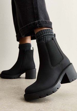 New Look WIDE FIT CHELSEA - Stivaletti con plateau - black
