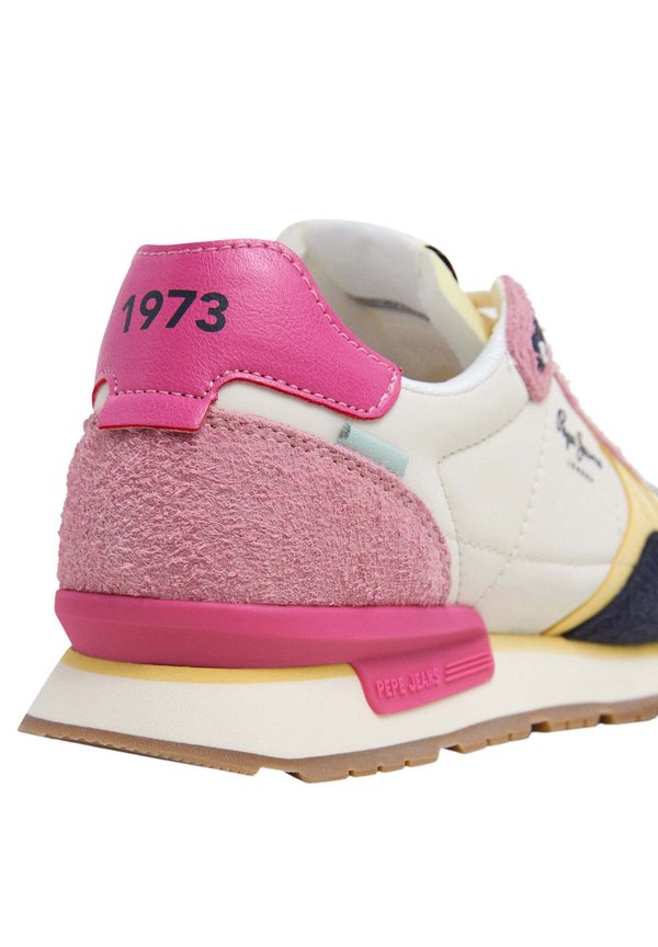 BRIT FLY - Trainers3