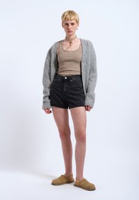 Dr.Denim NORA - Shorts di jeans - retro black