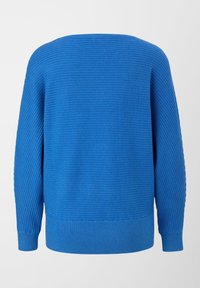 Blå ribbad stickad tröja med en boxig form, vid halsringning och långa ärmar. Har en strukturerad tyg och en enhetlig färg genom hela.