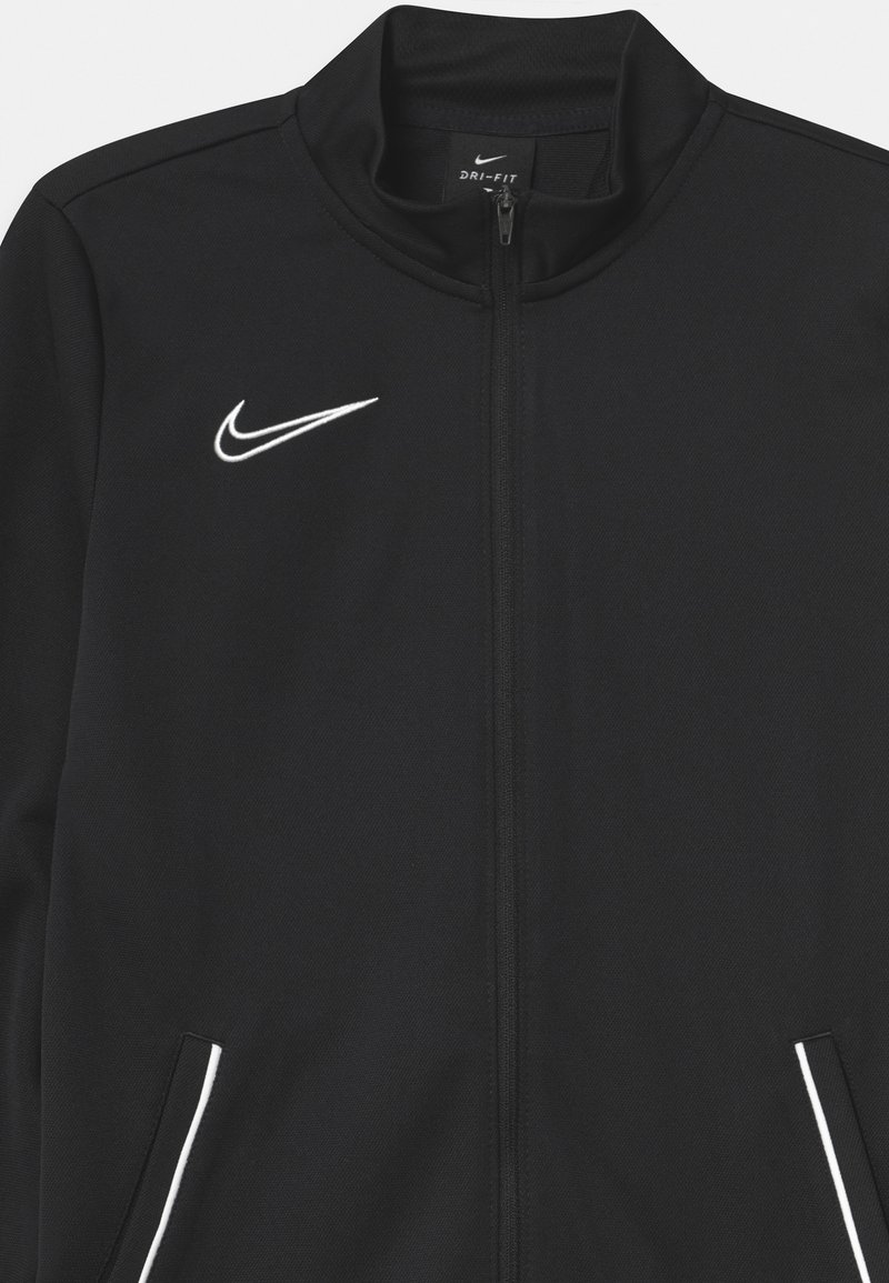 nike set tracksuit