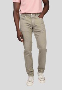 Sélectionné, khaki