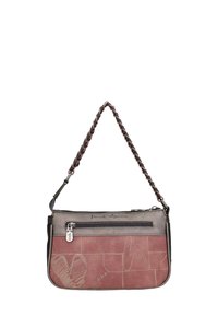 Roze leren schoudertas met een gevlochten strap, voorkant met ritszakje, en abstracte hart- en lijnpatronen, met een gladde textuur en metallic accenten.