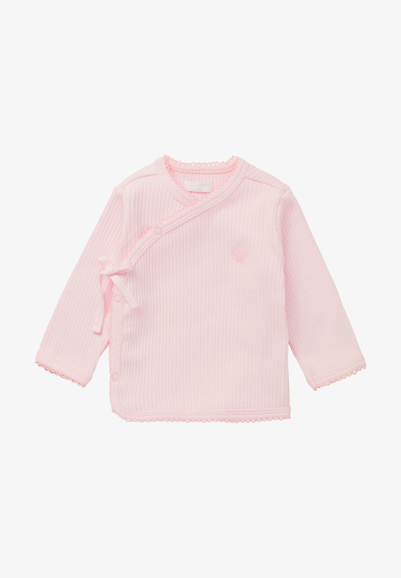 Chemise cache-cœur bébé à manches longues côtelée rose clair avec bords festonnés, boutons latéraux et petit détail brodé sur la poitrine.