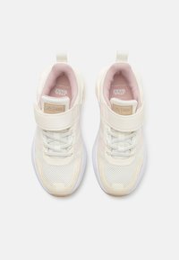 adidas Performance STAR WARS RUNNER KIDS UNISEX - Gyaloglócipő - off white/sandy pink/wonder beige