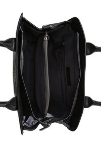 Czarna skórzana torebka o gładkiej fakturze, z przestronnym wnętrzem, dwoma zamykanymi na zamek przegrodami i solidnymi uchwytami.