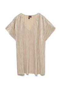 Plissé V-hals top i lys beige, lavet af metallisk stof. Har korte ærmer og en afslappet pasform med lodrette plisseringer og en scallop-halsudskæring.