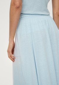 s.Oliver AUS MIX - A-lijn rok - hellblau