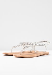 New Look Wide Fit Varvassandaalit - white