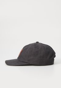 Levi's® RELAXED DAD HERITAGE UNISEX - Gorra - dark grey