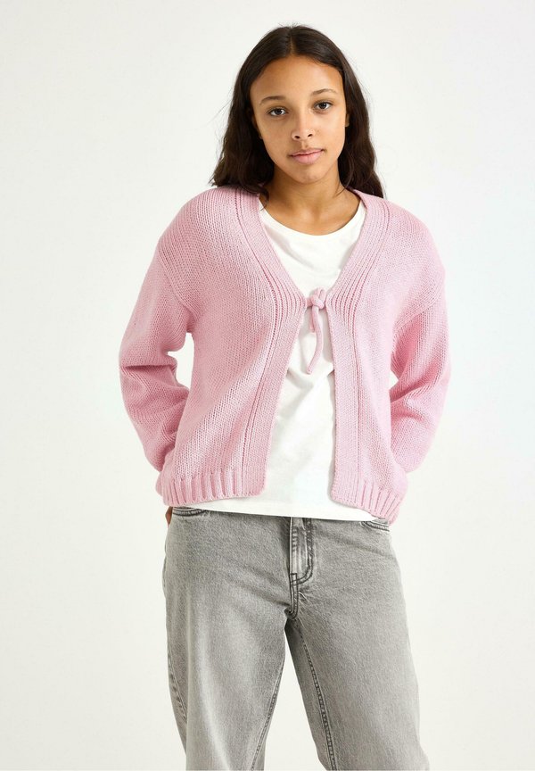 WITH TIE BAND  - Strickjacke