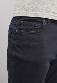 Next Authentic Stretch - Ravne kavbojke - dark blue