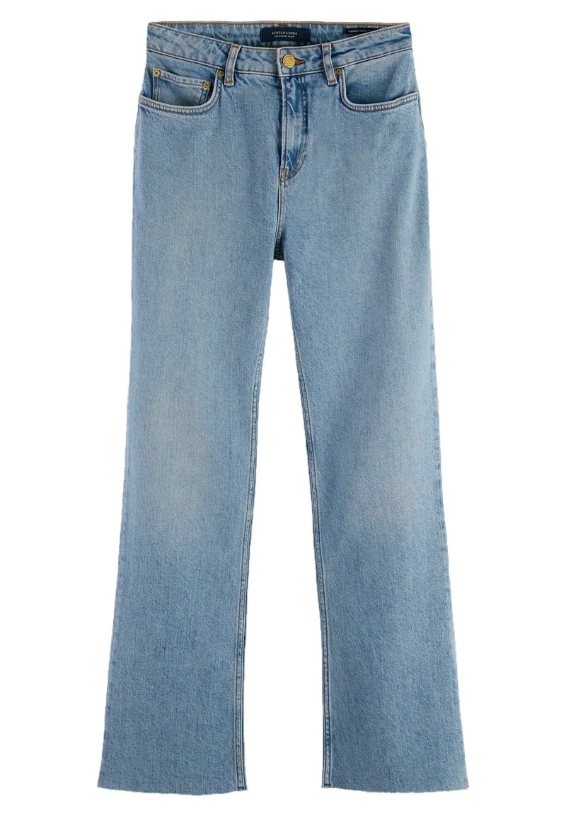 Jeans acampanados de color azul claro, hechos de denim. Presentan bolsillos delanteros, un cierre de botón metálico y un desgaste sutil para dar textura.