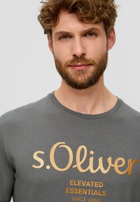 s.Oliver - T-shirt z nadrukiem