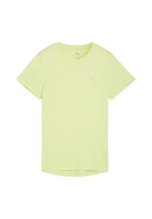 Lichtgroen sportief T-shirt met korte mouwen, een ronde hals en een klein wit Puma-logo op de linkerborst.