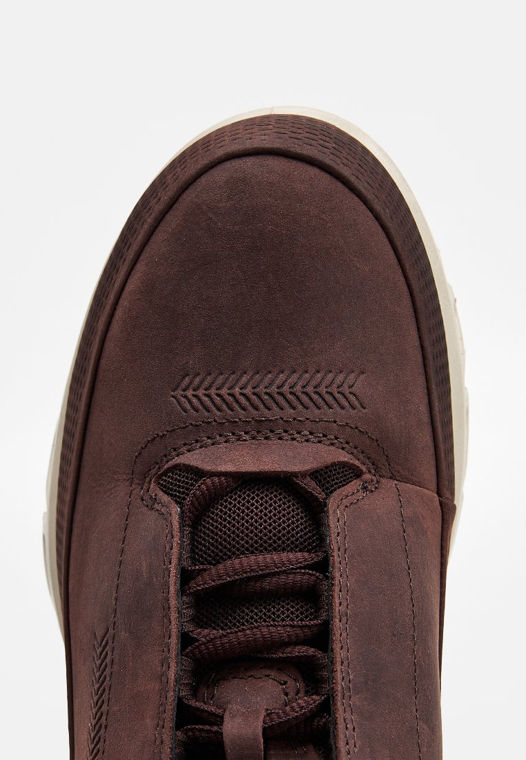 Sneaker low
