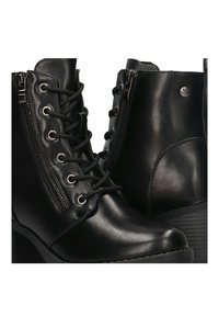 ETIKA RIAD - Botines con plataforma - black