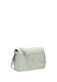 Borsa a tracolla in pelle verde menta con design strutturato, chiusura con pattina magnetica, tracolla regolabile e dettagli di cucitura sottili.