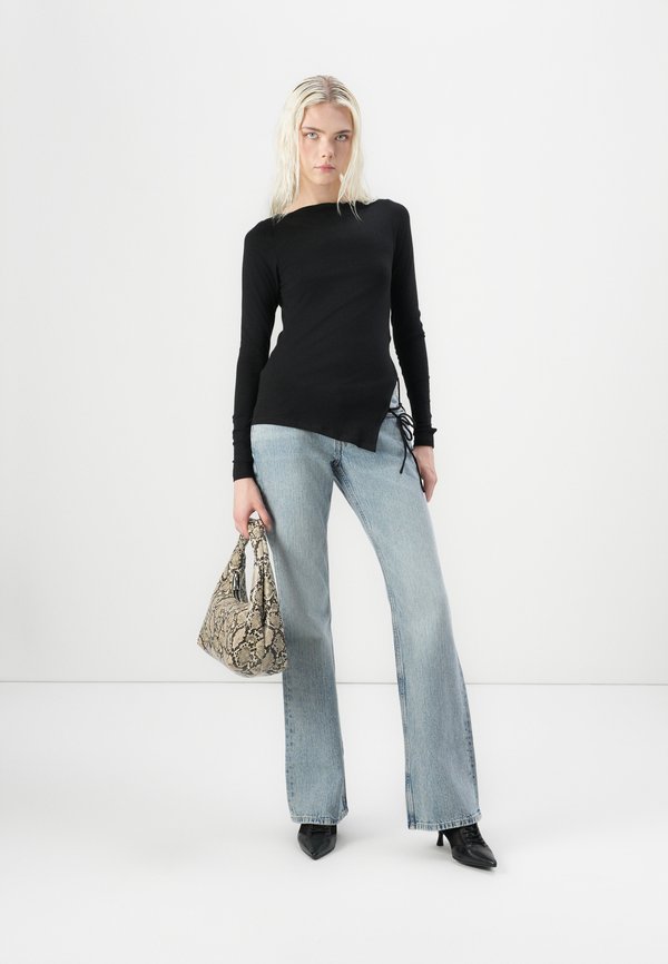 ASYMMETRIC LONG-SLEEVED CROSS BACK - Long sleeved top3