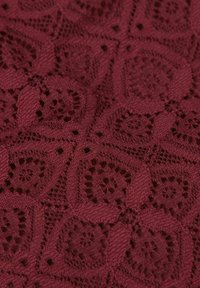 Intimissimi BRASIL - String - bordeaux folk red