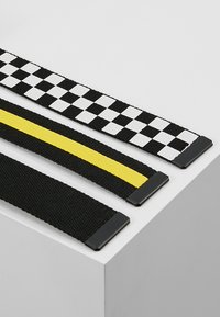 Urban Classics 3 PACK - Gürtel - black/white/yellow