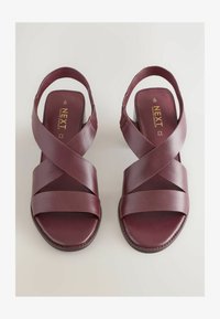 Vybráno, burgundy red