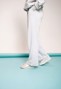 RYŁKO - Sneakersy niskie