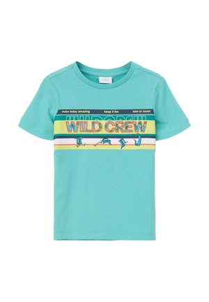 Turkusowa bawełniana koszulka z okrągłym dekoltem, krótkimi rękawami oraz graficznym nadrukiem z napisem "WILD CREW" i różnymi ikonami w żywych kolorach.