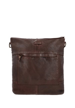 Sac bandoulière en cuir marron foncé avec poche zippée à l'avant et boucles de sangle réglables de chaque côté sur fond blanc.