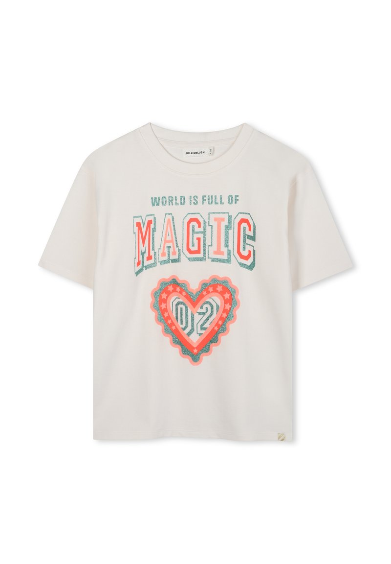 Korte mouwen crèmekleurig t-shirt met een ronde hals. Kenmerkt zich door de tekst "DE WERELD IS VOL MAGIE" en een kleurrijke hartafbeelding met sterren.