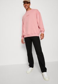 On Vacation DOLCE VITA UNISEX - Sweatshirt - rose