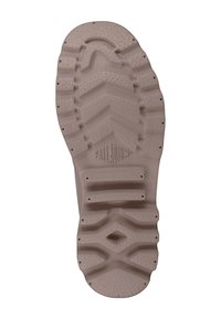 Suola di una scarpa con un motivo di grip testurizzato, di colore beige chiaro e con profonde scanalature per una migliore aderenza. Nome del marchio "PALLADIUM" visibile.