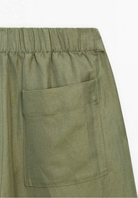 Massimo Dutti Pantalon classique - khaki