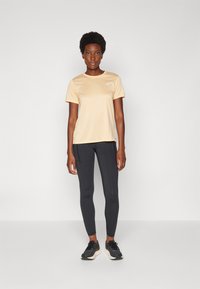New Balance ESSENTIALS - Sportfelső - peach blossom