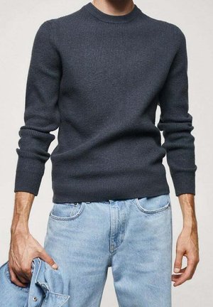 Sweter