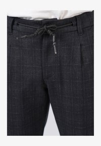 Unselected, anthra check