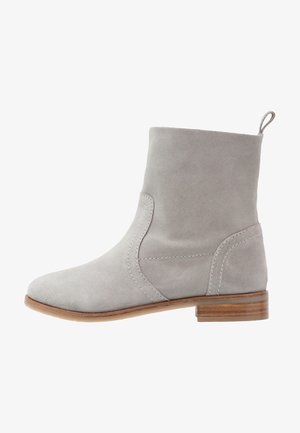 KIOMI, Stivaletti - grey